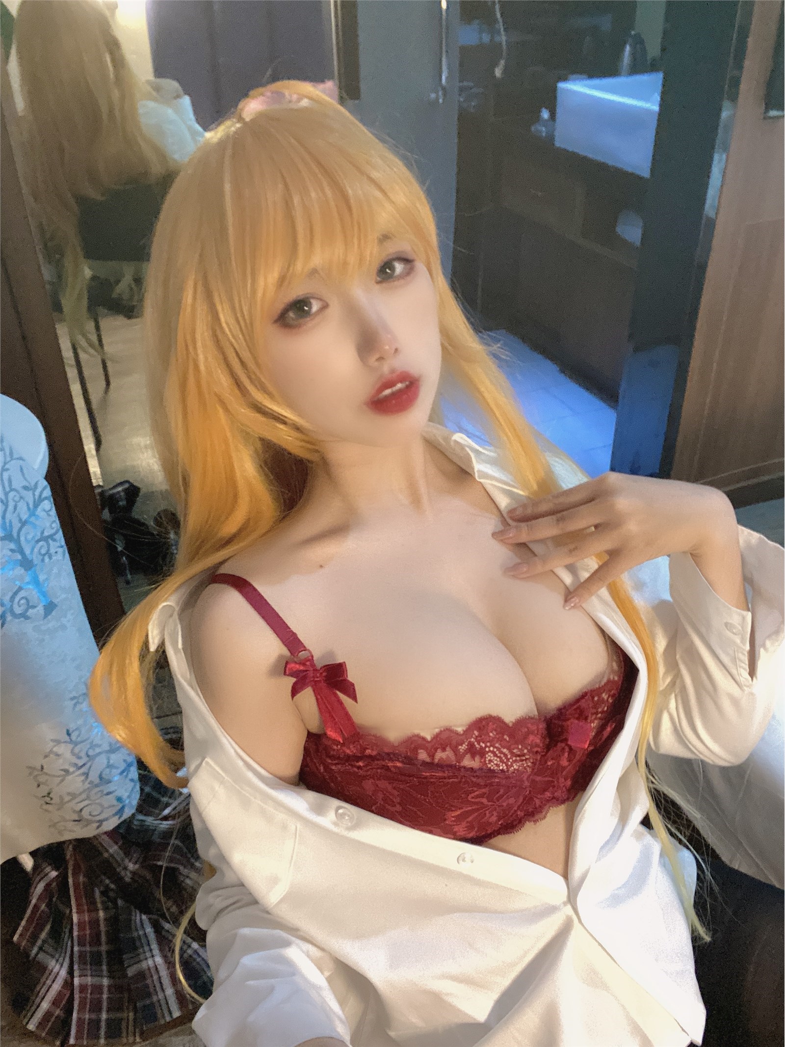 Taro Yuuko NO.015 Golden hair bad JK(27)